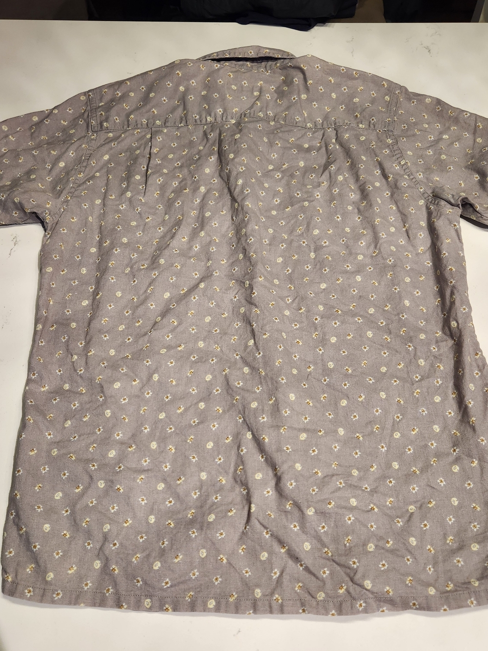 Patagonia Men's Short Sleeve Shirt Gray with Floral Print Size M - Picture 4 of 4